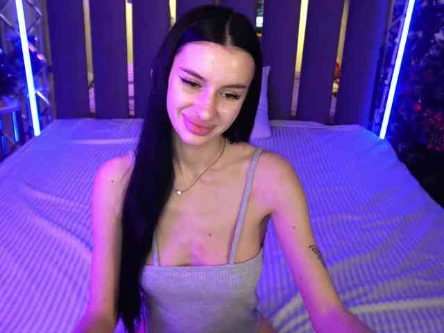 SnowWhiteee SnowWhiteee