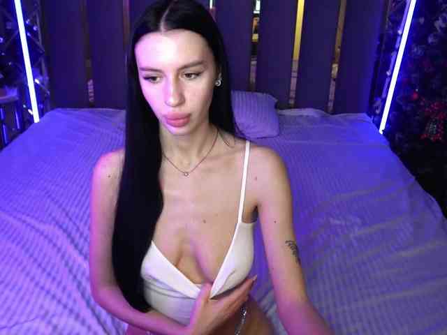 SnowWhiteee SnowWhiteee