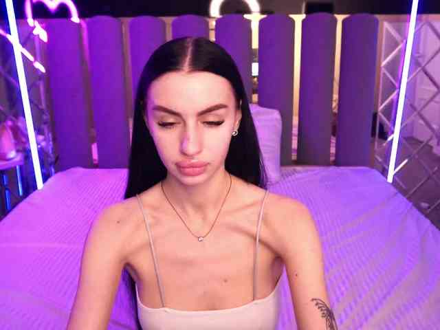 SnowWhiteee SnowWhiteee