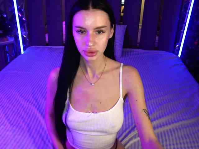 SnowWhiteee SnowWhiteee