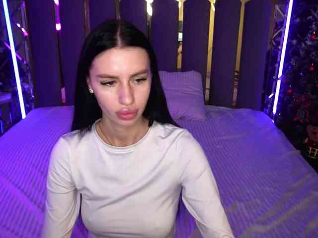 SnowWhiteee SnowWhiteee