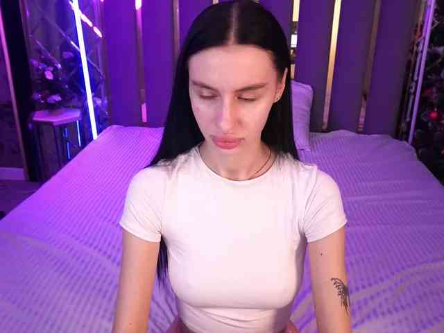 SnowWhiteee SnowWhiteee