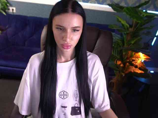 webcam live porn SnowWhiteee