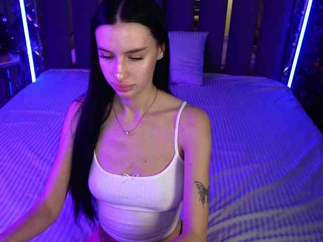 SnowWhiteee SnowWhiteee