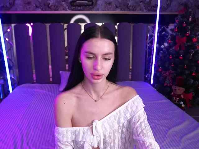 SnowWhiteee SnowWhiteee