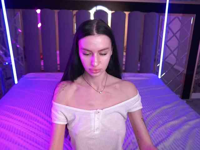 SnowWhiteee SnowWhiteee