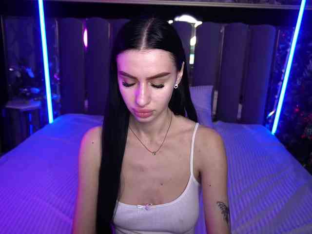 SnowWhiteee SnowWhiteee