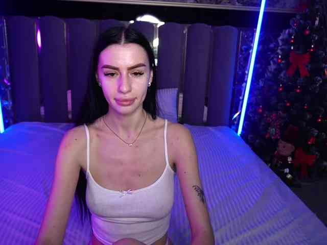 SnowWhiteee SnowWhiteee