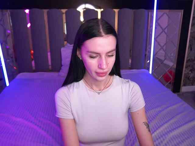 SnowWhiteee SnowWhiteee