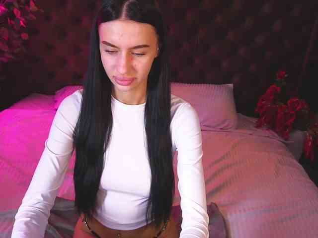 SnowWhiteee webcam