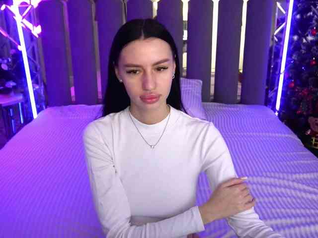 SnowWhiteee SnowWhiteee