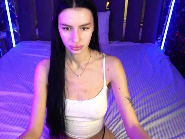 SnowWhiteee SnowWhiteee