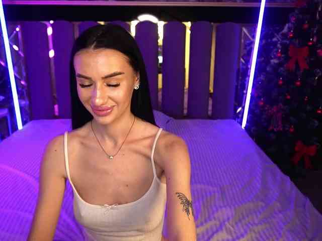 SnowWhiteee SnowWhiteee