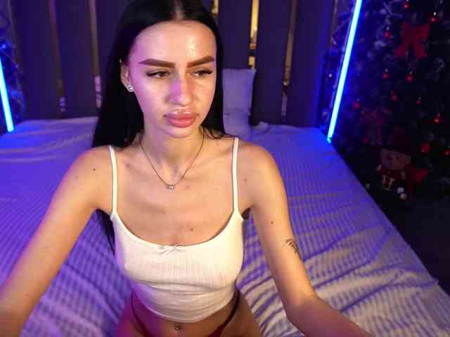 SnowWhiteee SnowWhiteee