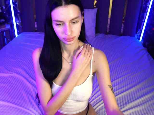 SnowWhiteee SnowWhiteee