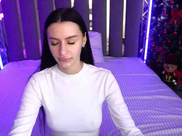 SnowWhiteee SnowWhiteee