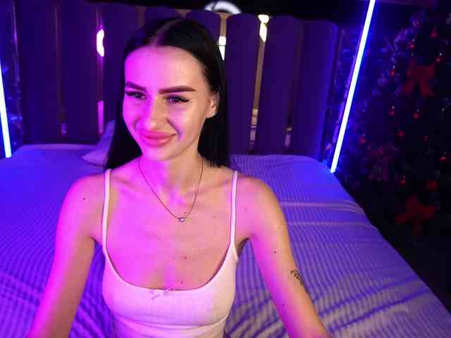 SnowWhiteee SnowWhiteee