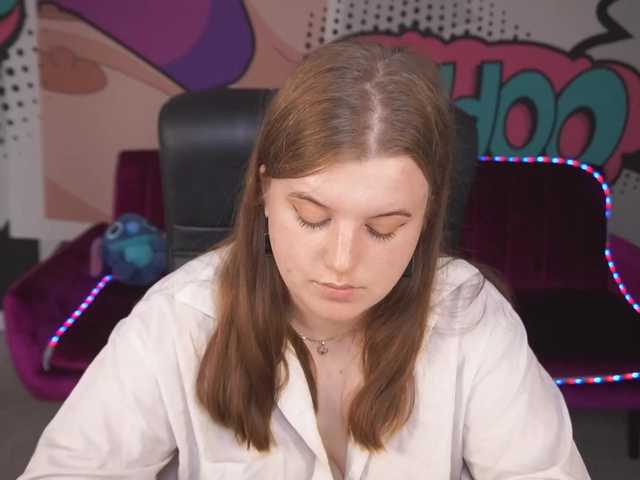  KristiMoons chat room