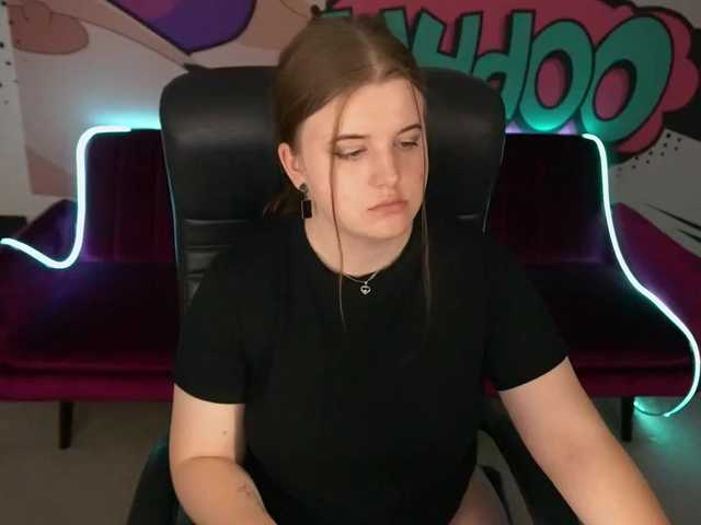  KristiMoons chat room