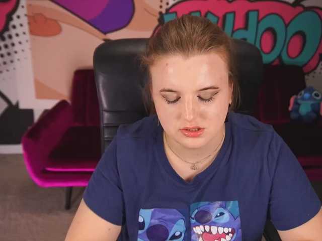  KristiMoons chat room