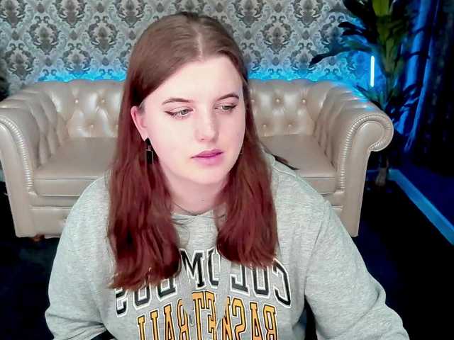  KristiMoons chat room