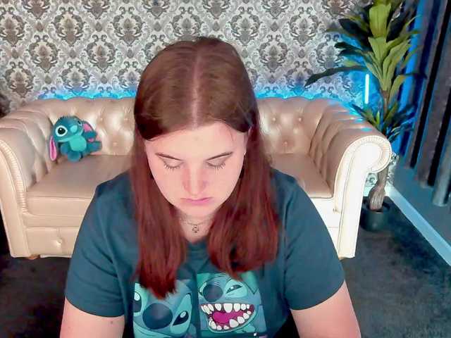  KristiMoons chat room