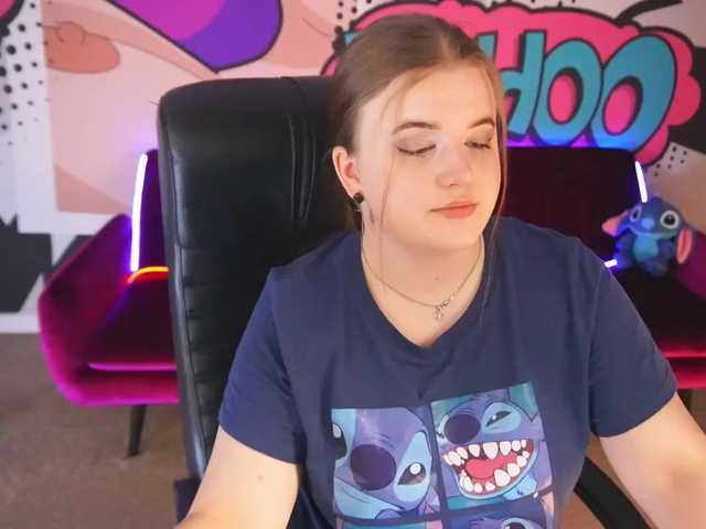  KristiMoons chat room