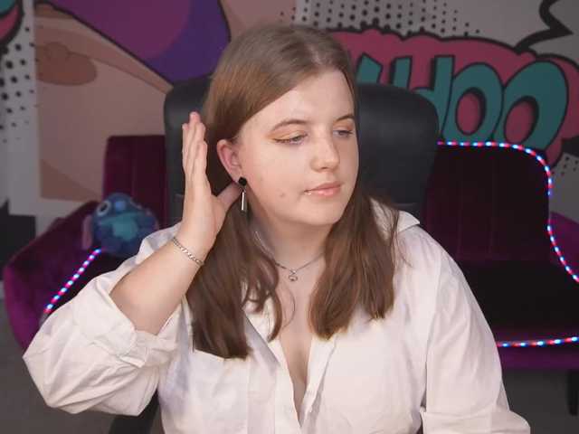  KristiMoons chat room