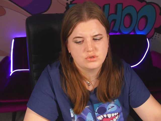  KristiMoons chat room