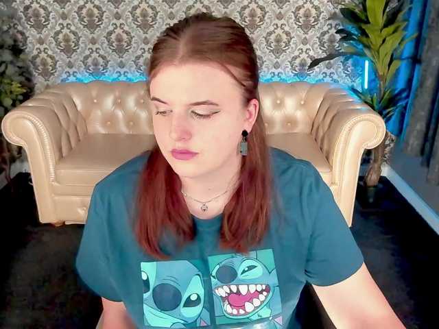  KristiMoons chat room