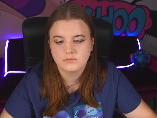  KristiMoons chat room