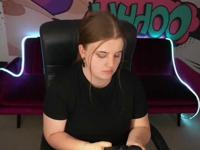  KristiMoons chat room