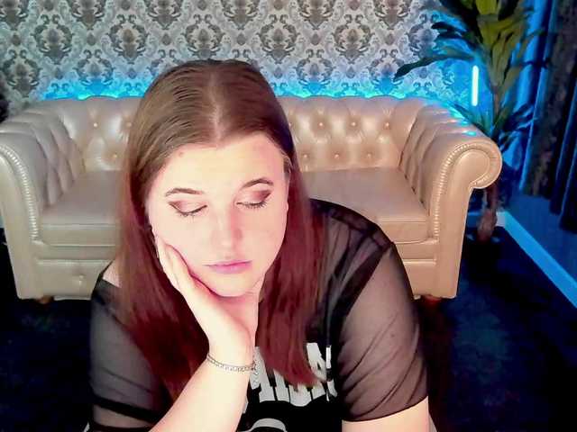  KristiMoons chat room