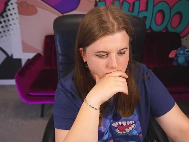  KristiMoons chat room