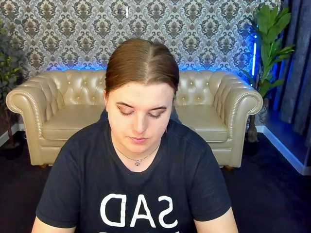  KristiMoons chat room