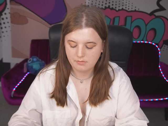 KristiMoons chat room
