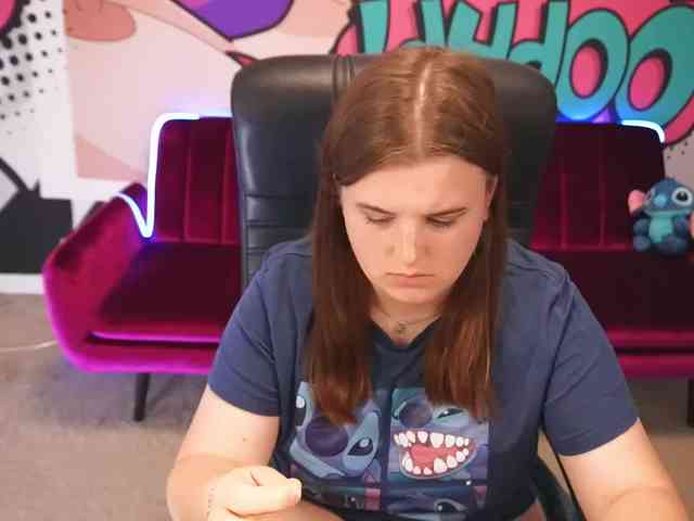 naked live chat KristiMoons