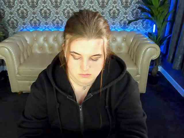 KristiMoons webcam