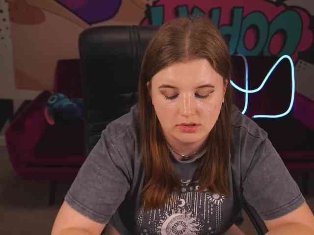 KristiMoons webcam