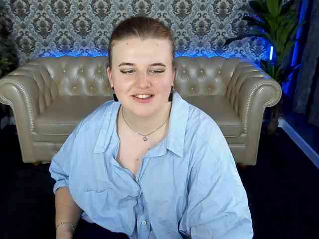 KristiMoons webcam