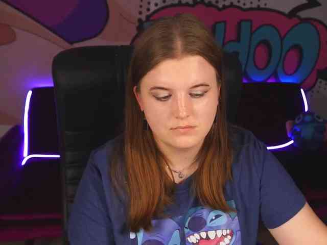 KristiMoons's webcam live show
