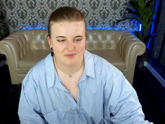 KristiMoons webcam