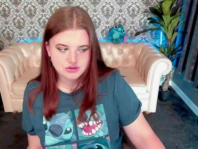 KristiMoons webcam