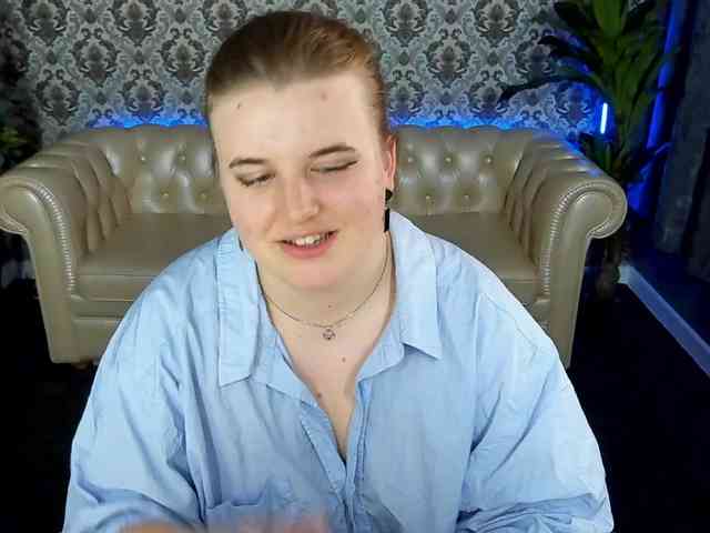 KristiMoons webcam