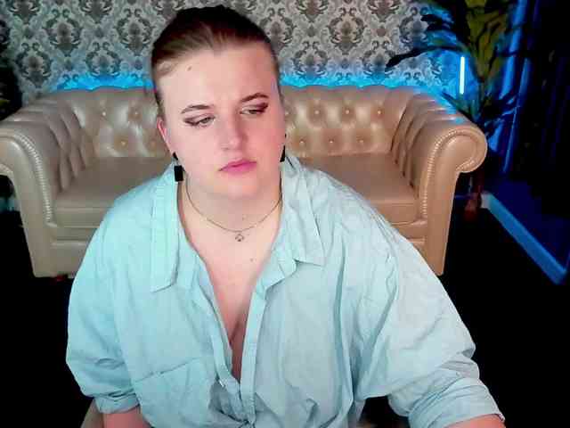 KristiMoons webcam