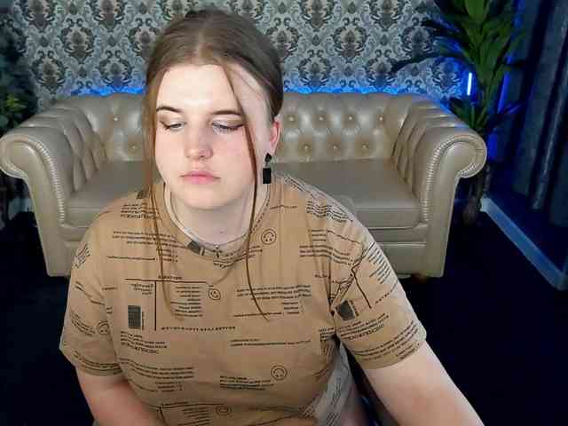 KristiMoons webcam