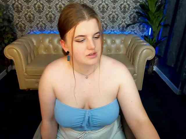 KristiMoons webcam