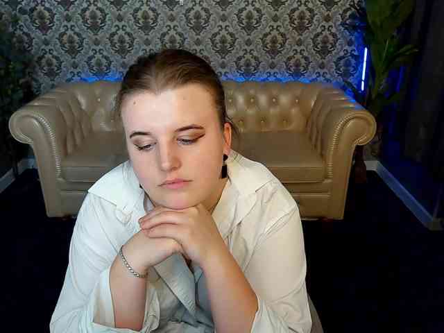 KristiMoons webcam