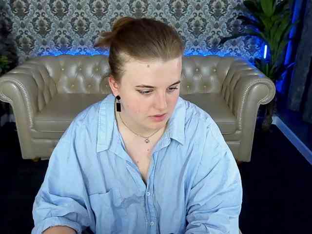KristiMoons webcam