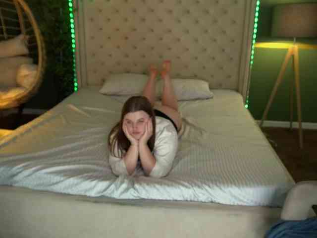 KristiMoons webcam